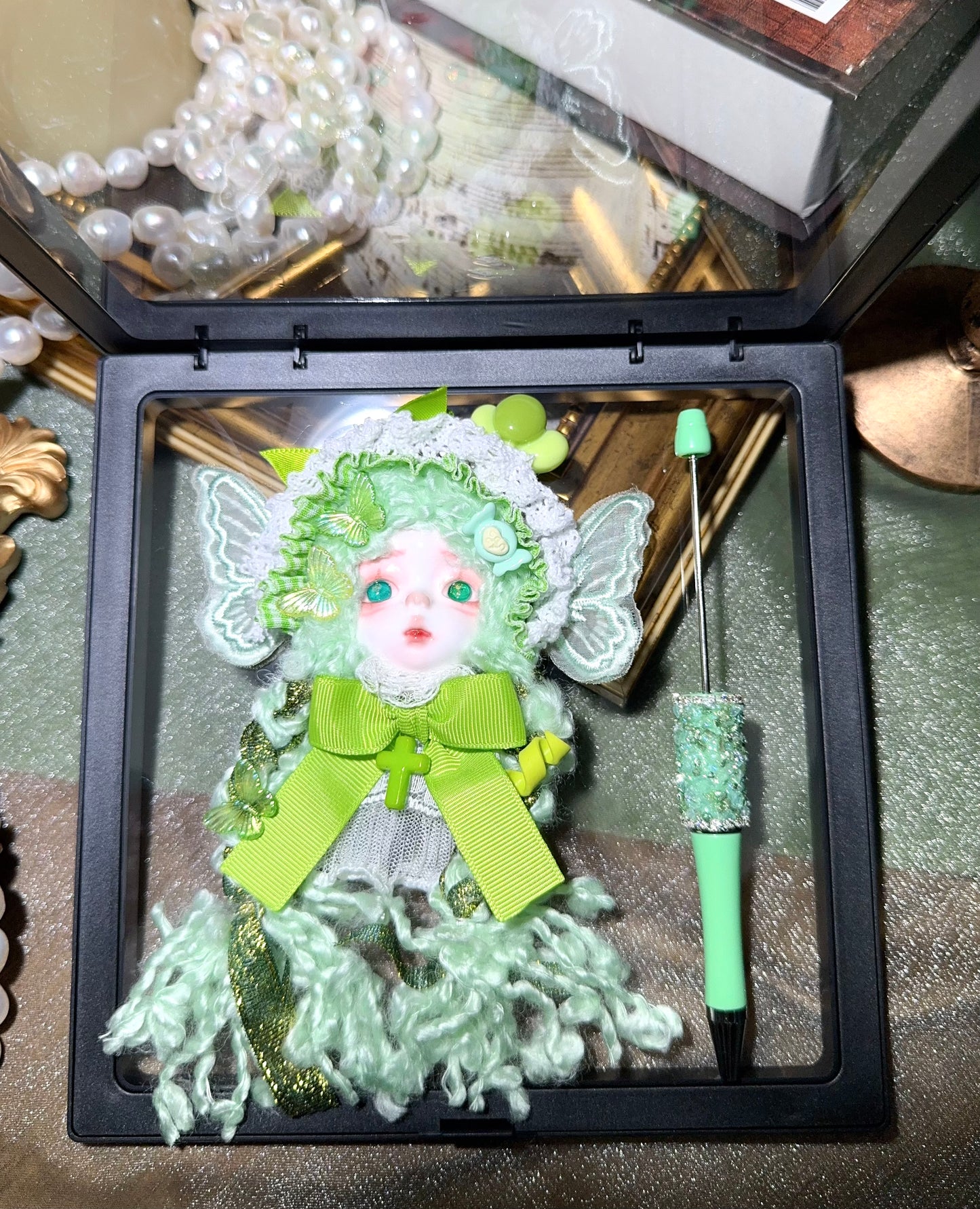 A.<0008> 高級手作り(ブローチ/カバン飾り/ペンのDIY可能)